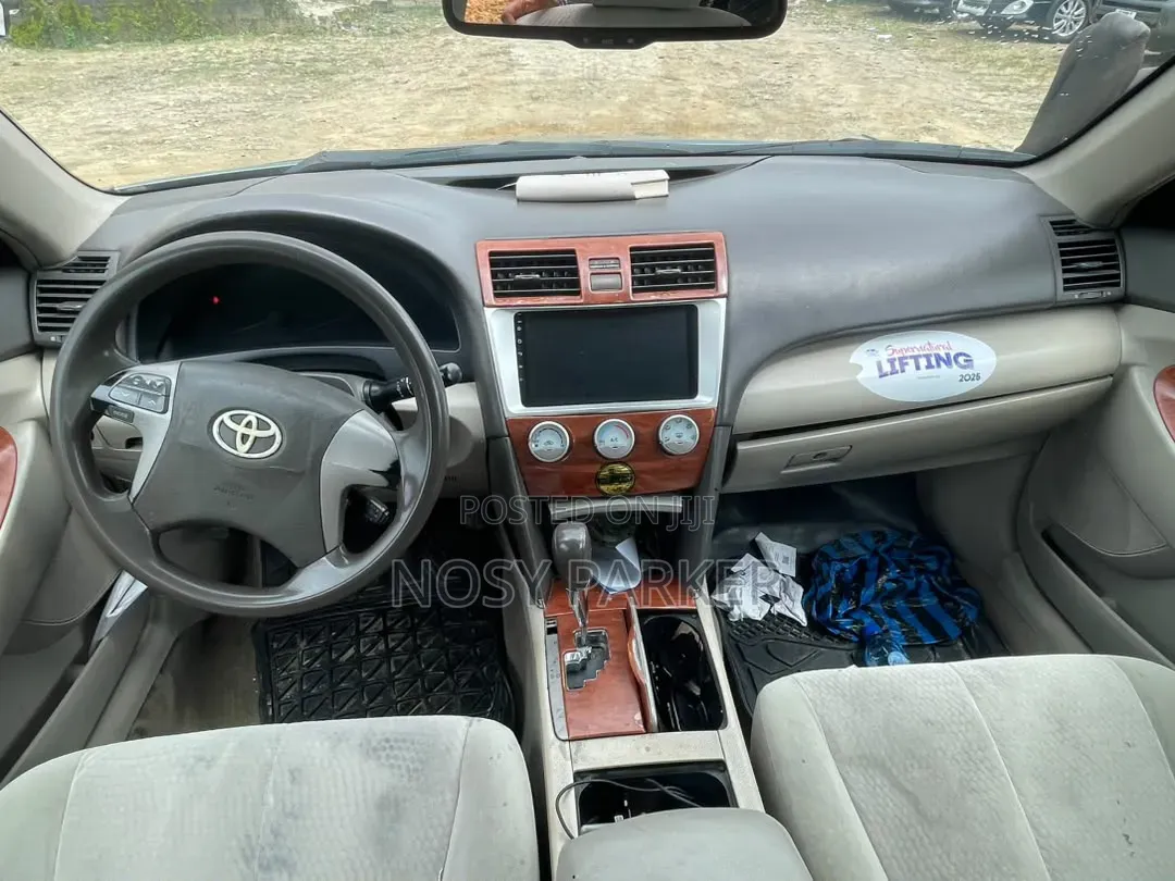 Toyota Camry 2010 Green