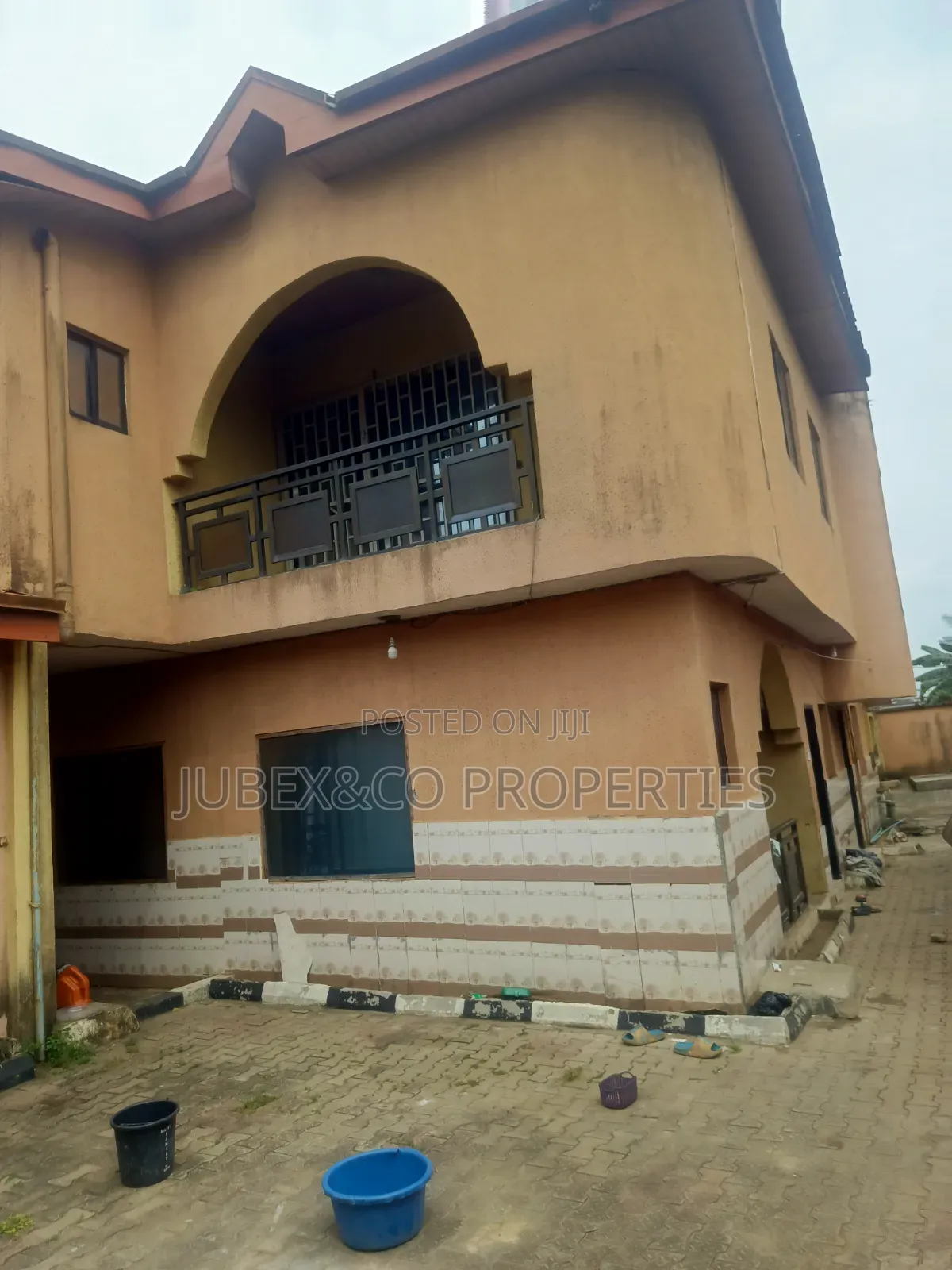 3bdrm Block of Flats in Olutoye Street Ekoro, Abule Egba for sale