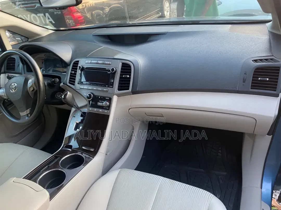 Toyota Venza 2011 Blue