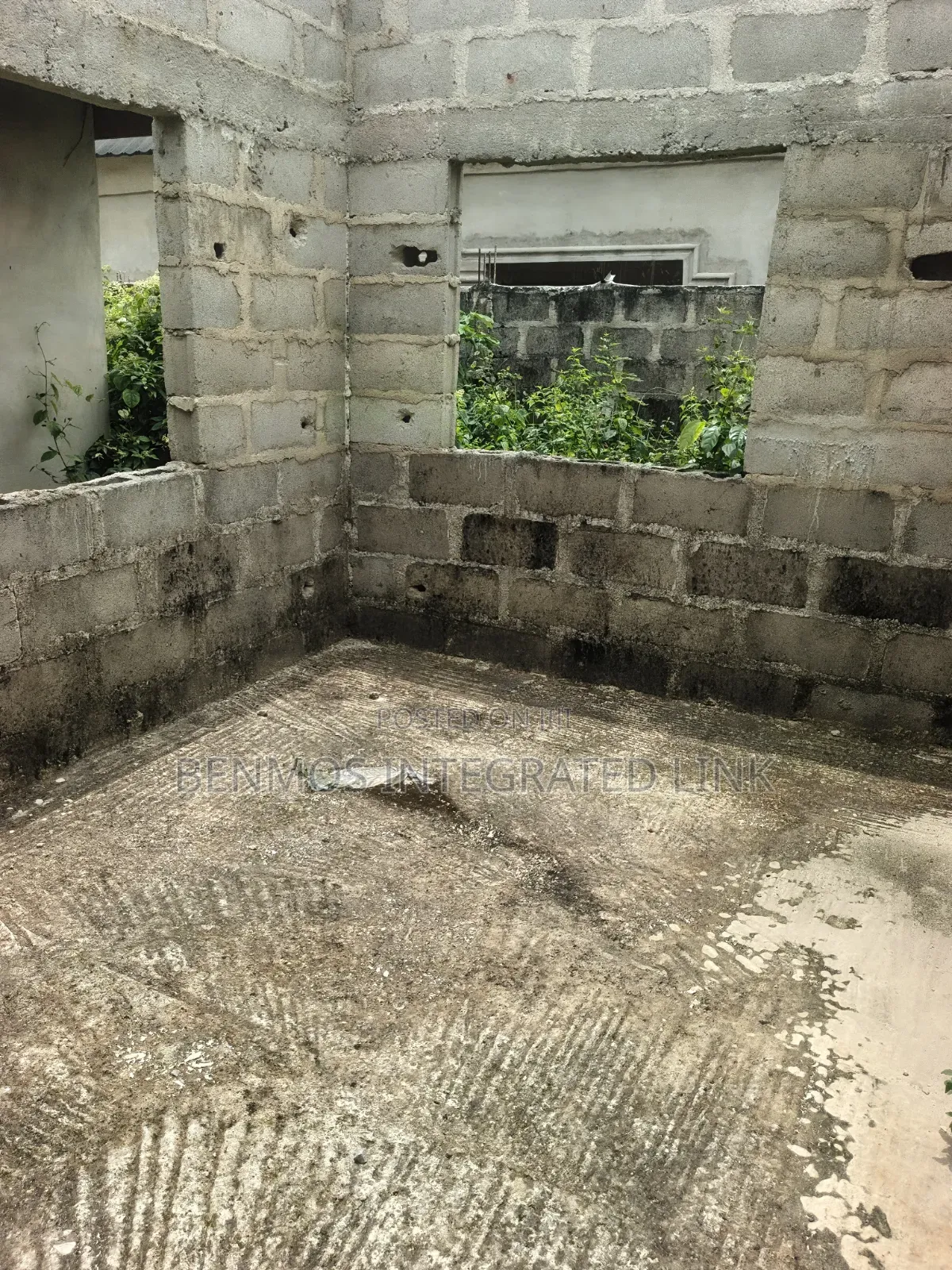 Uncompleted 3bedroom House for Sale