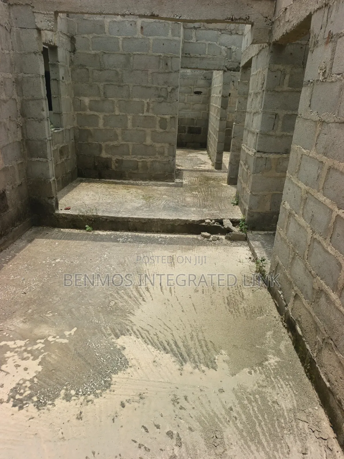 Uncompleted 3bedroom House for Sale