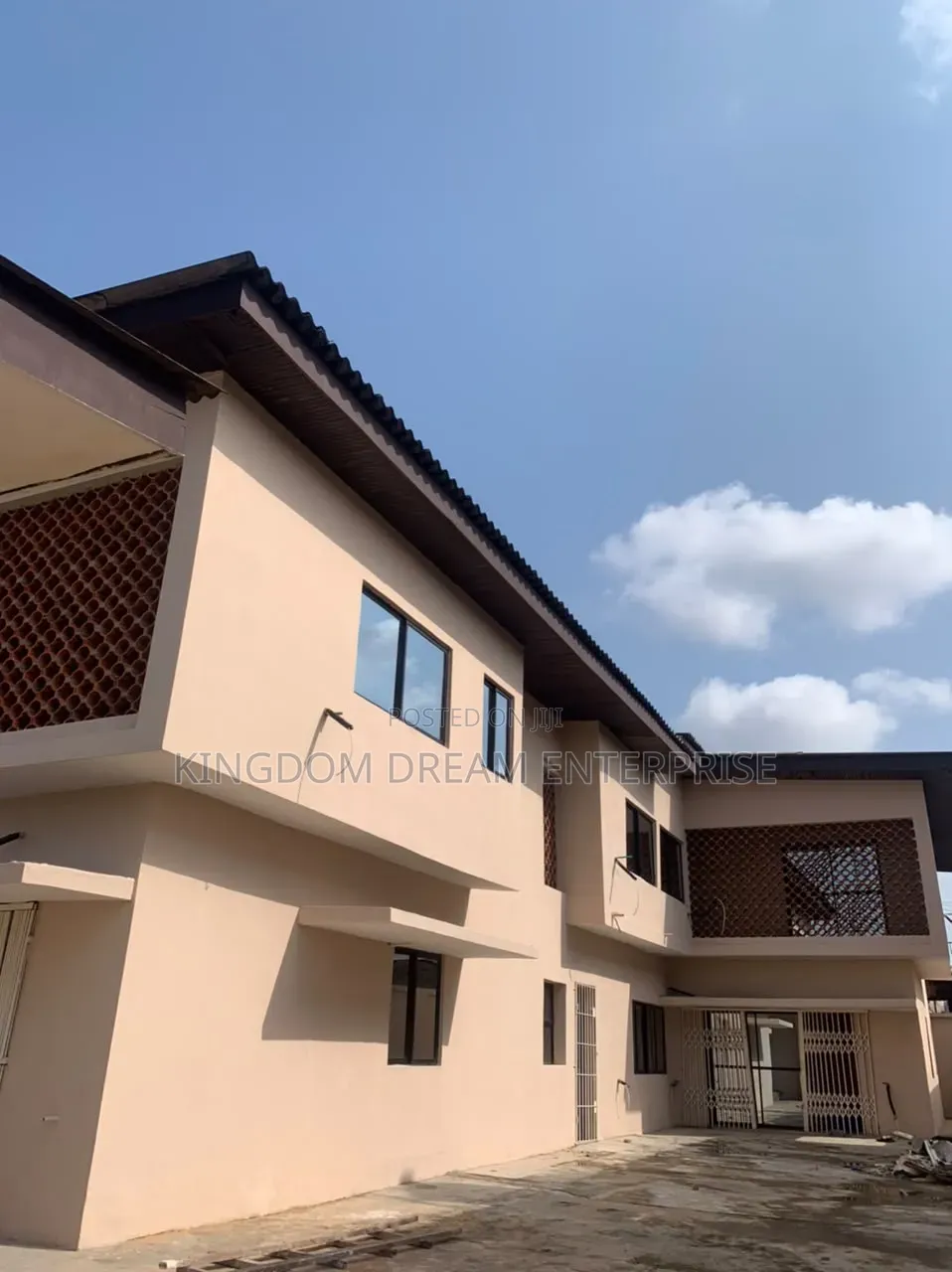6bdrm Duplex in Gbagada Phase 1 for rent