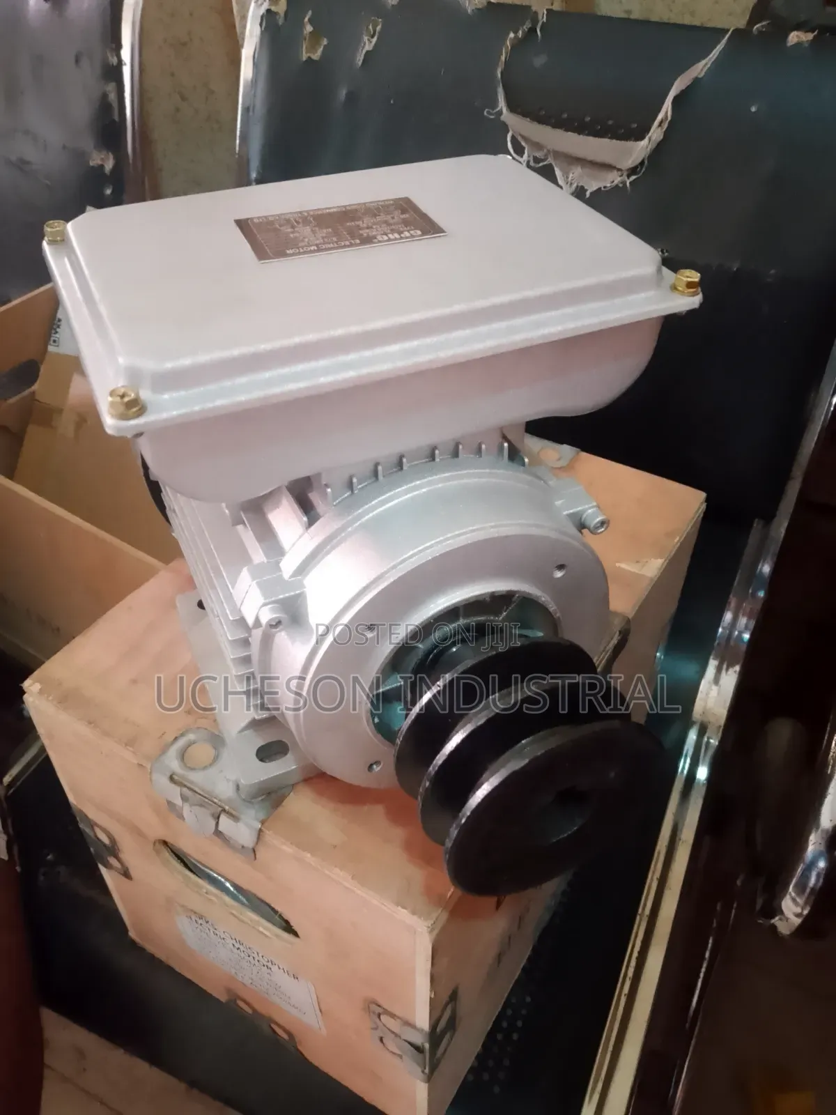 Single Phase Motor 0.75kw 1400 RPM With 2 Groove Pulley