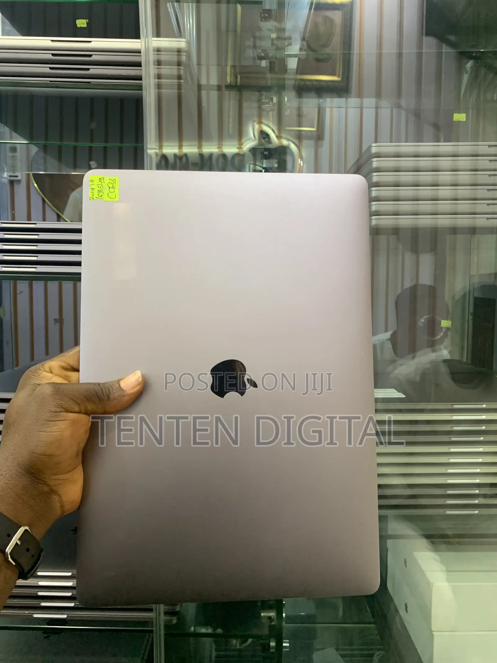 Laptop Apple MacBook Pro 2019 16GB Intel Core i7 SSD 512GB