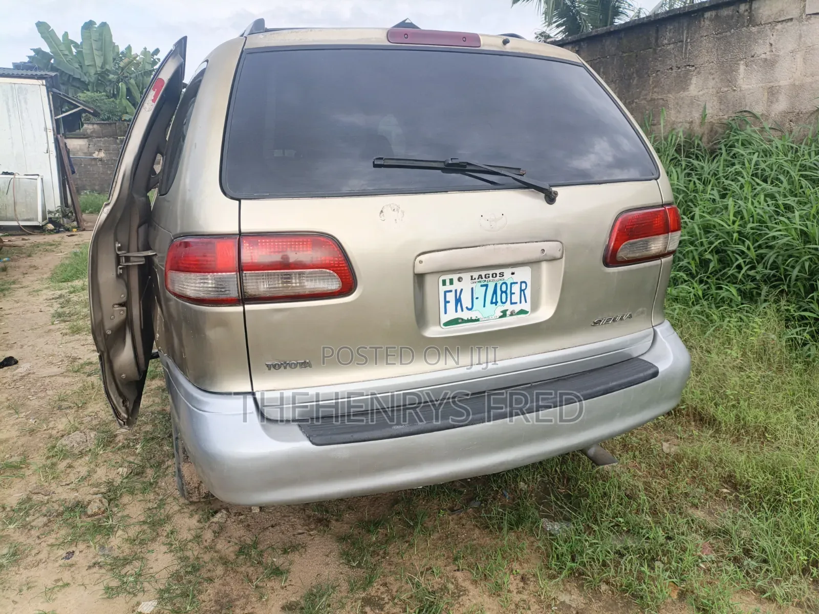 Toyota Sienna LE 2003 Gray