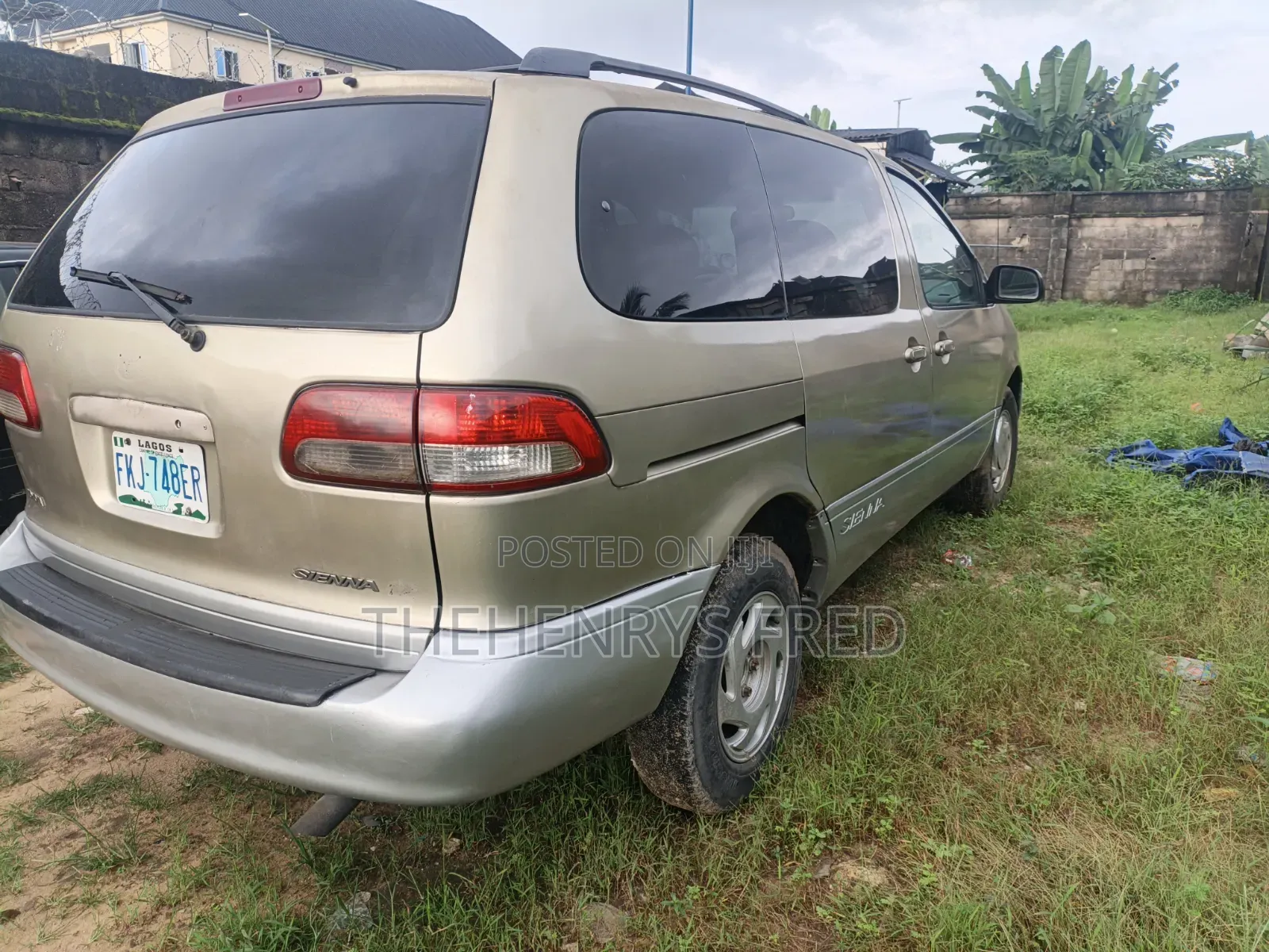 Toyota Sienna LE 2003 Gray