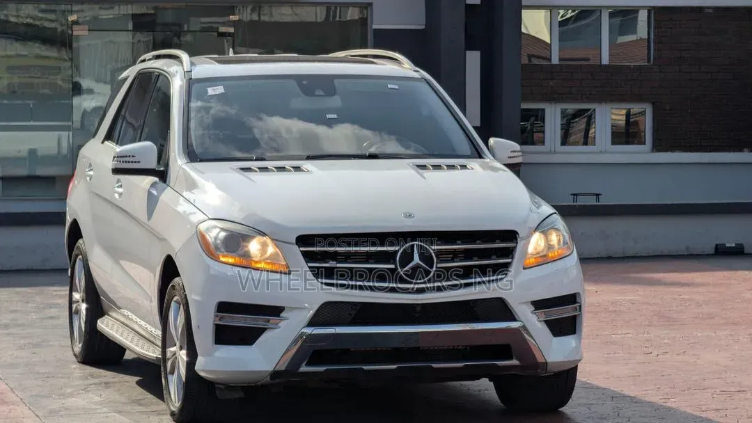 Mercedes-Benz M Class ML350 4dr SUV (3.5L 6cyl 7A) 2015 White