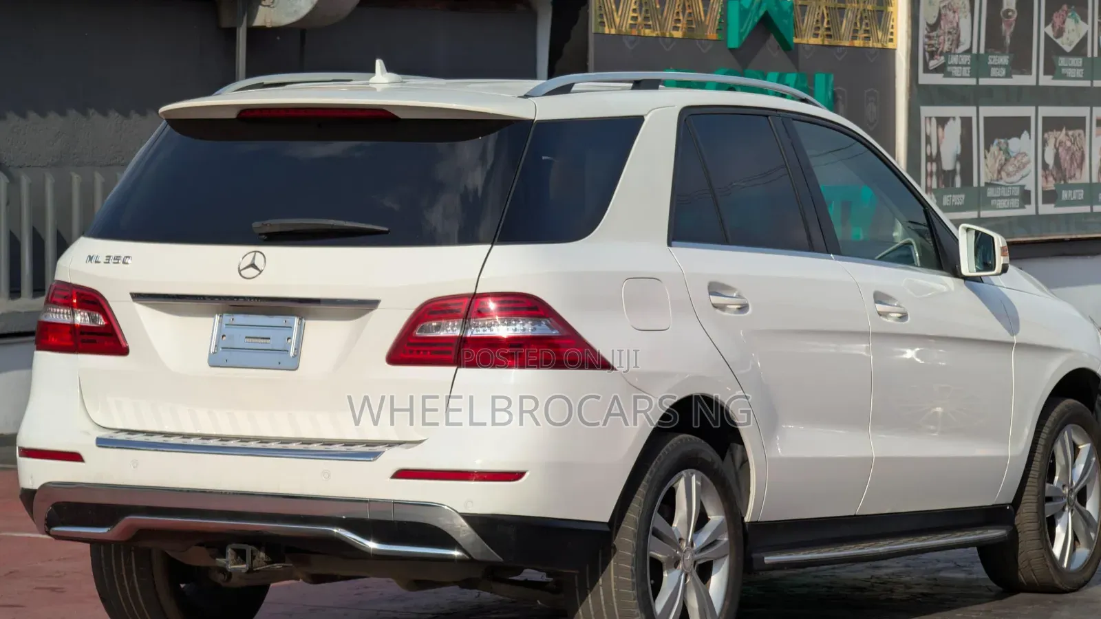 Mercedes-Benz M Class ML350 4dr SUV (3.5L 6cyl 7A) 2015 White