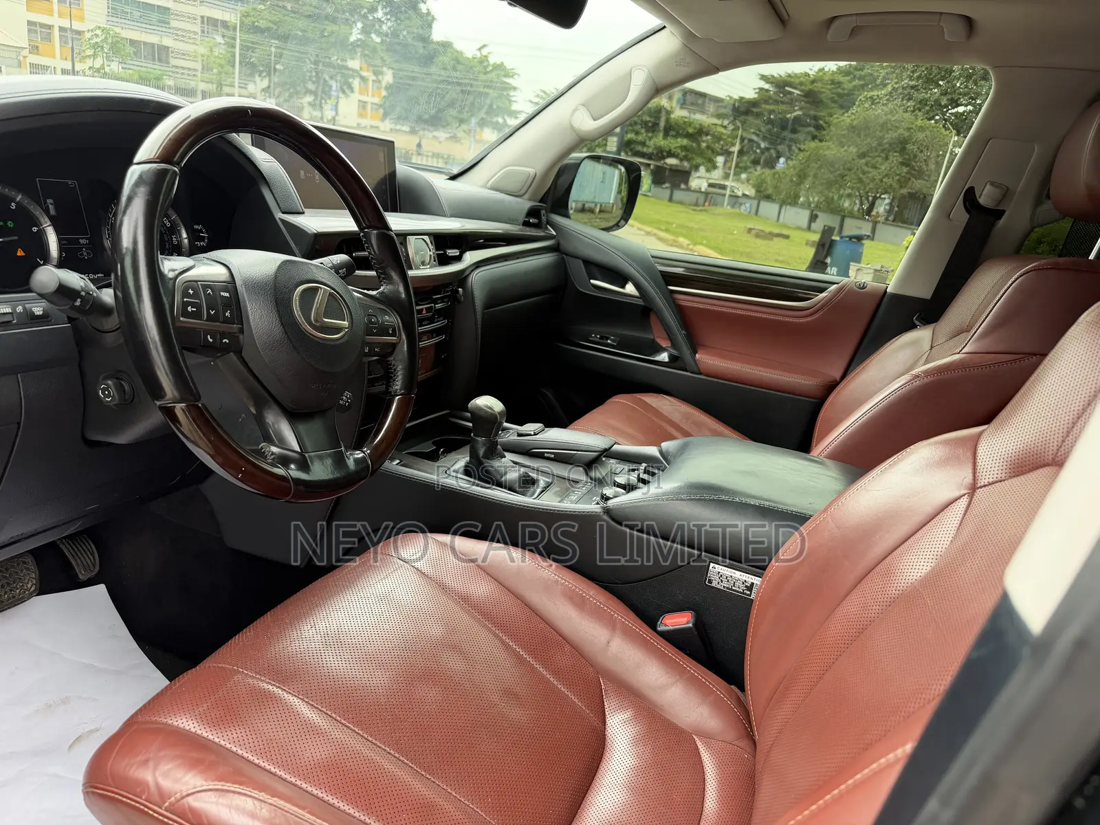 Lexus LX 570 AWD 2017 Black