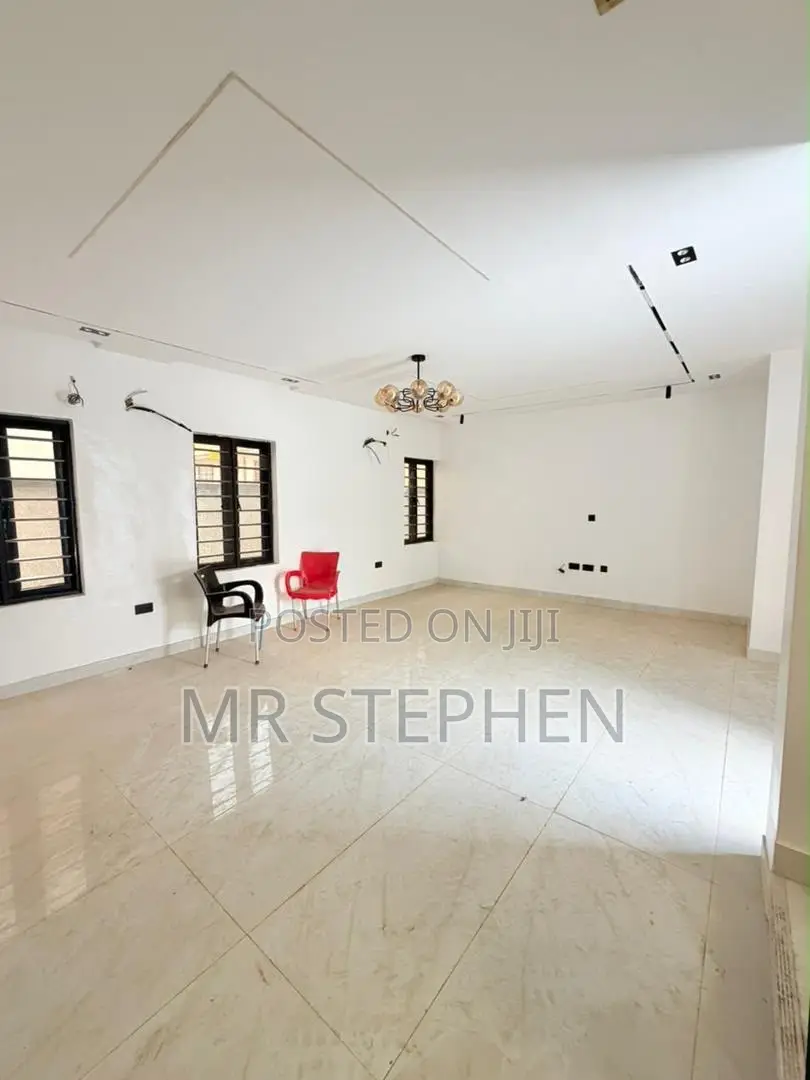4bdrm Duplex in GRA Phase 1 for sale