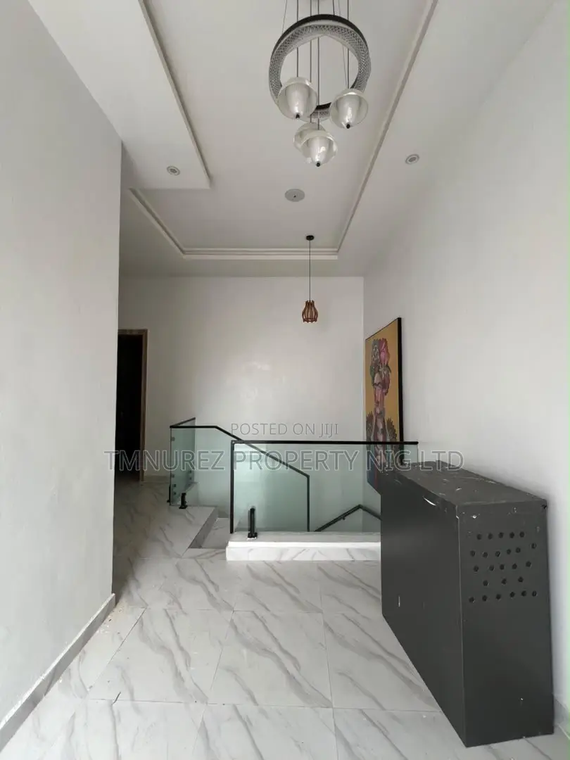 Furnished 4bdrm Duplex in Chevron for rent