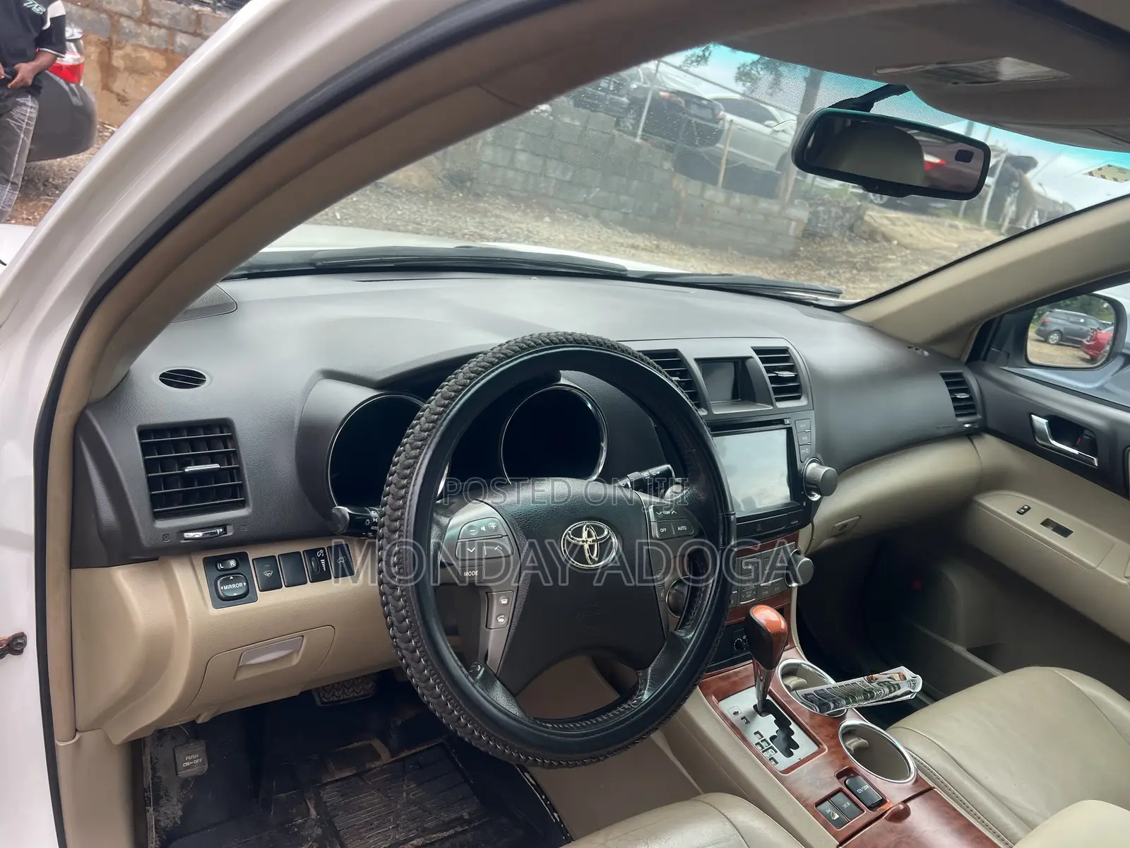 Toyota Highlander Limited 2010 White
