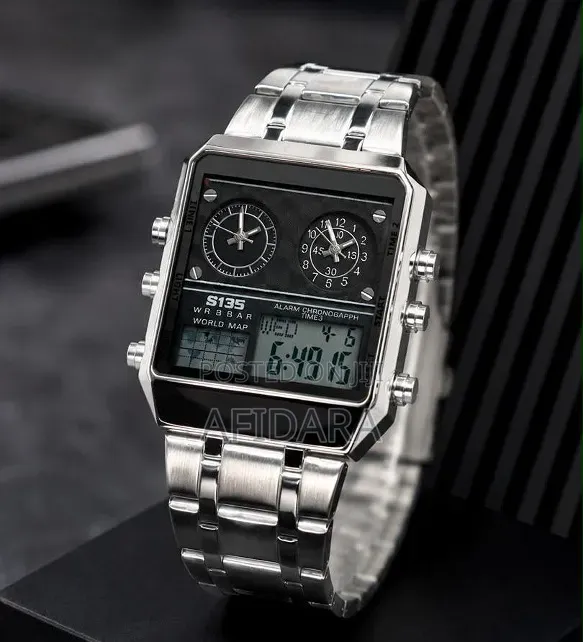 Display Watch Silver Black Chain Design