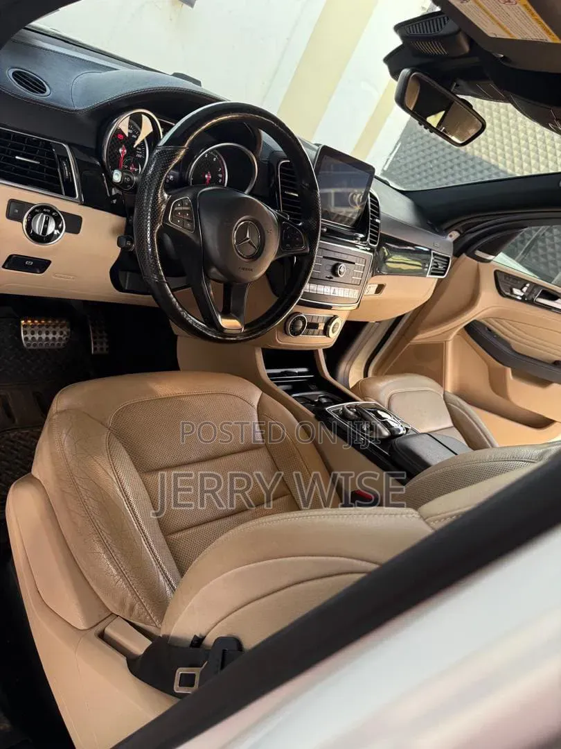 Mercedes-Benz GLE-Class 2017 White