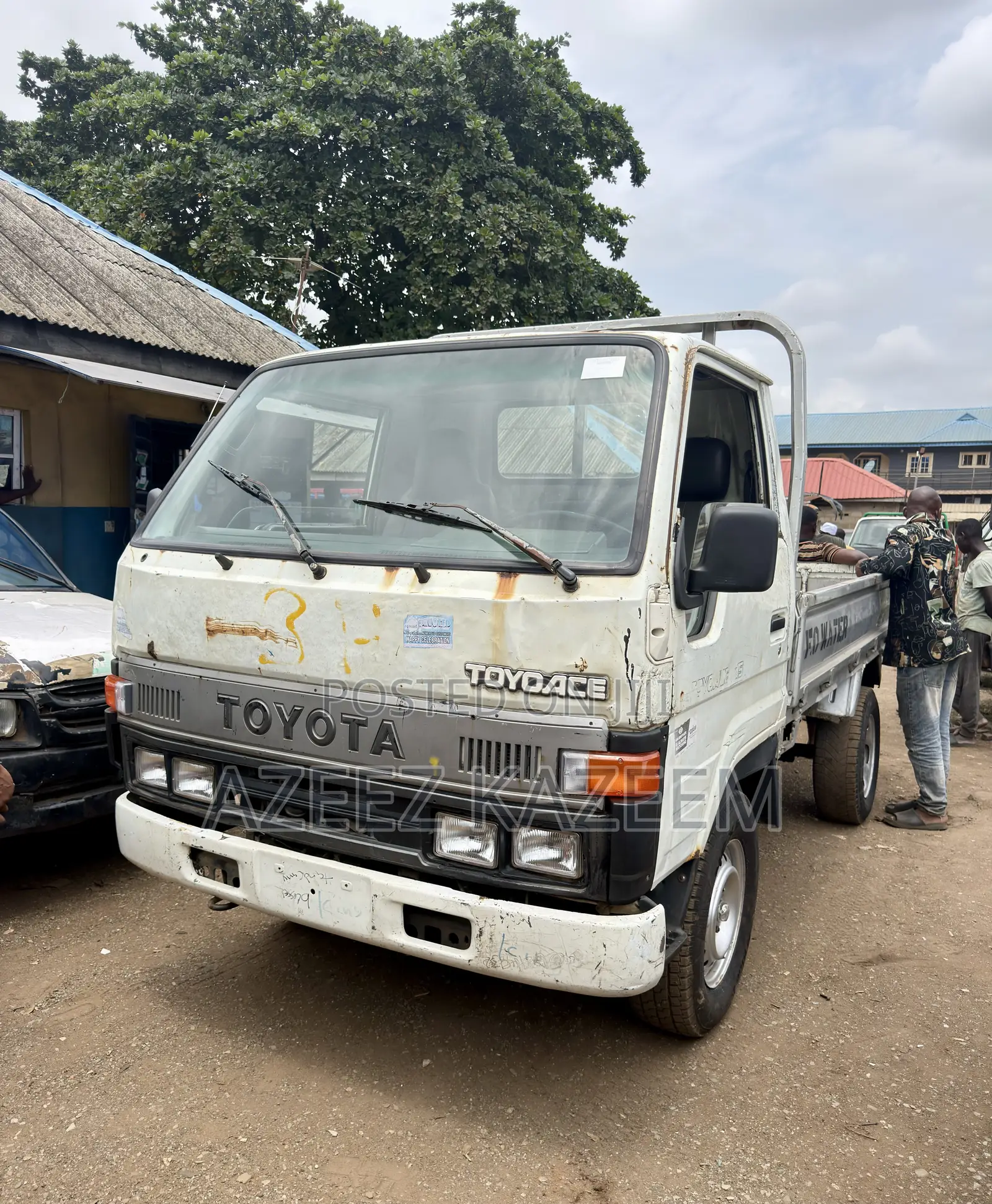 Toyota Dyna 150 First Body Company Used.