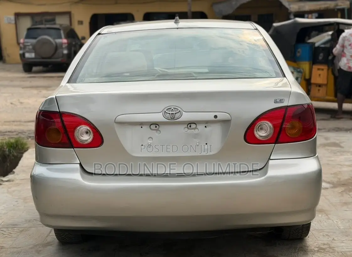 Toyota Corolla 2004 Silver