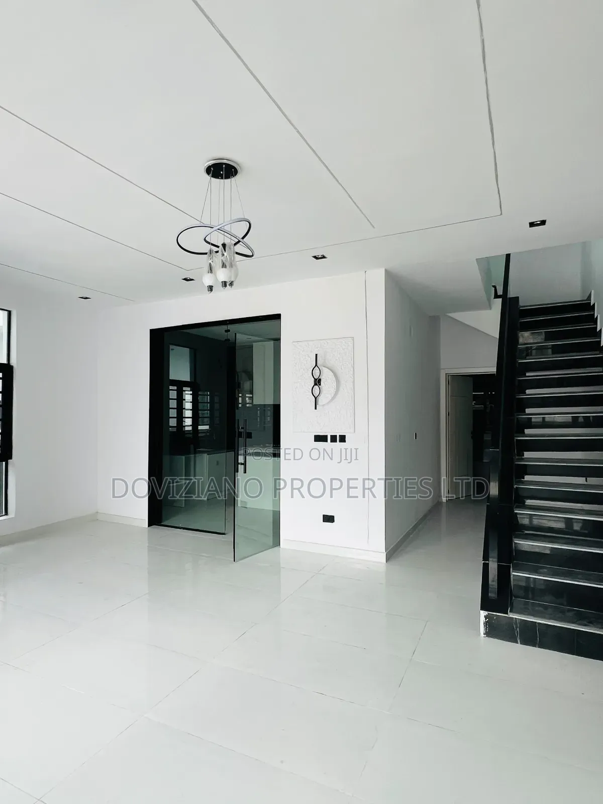 4bdrm Duplex in Ikota for sale