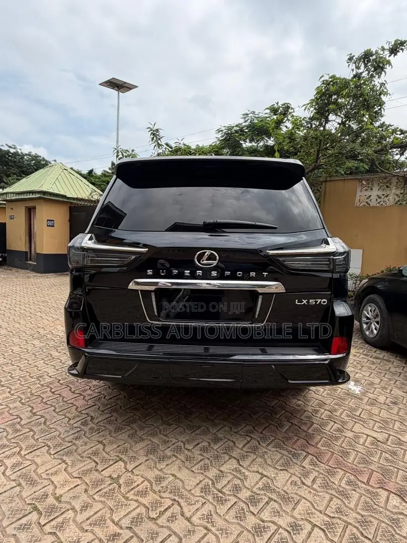 Lexus LX 570 AWD 2017 Matt Black