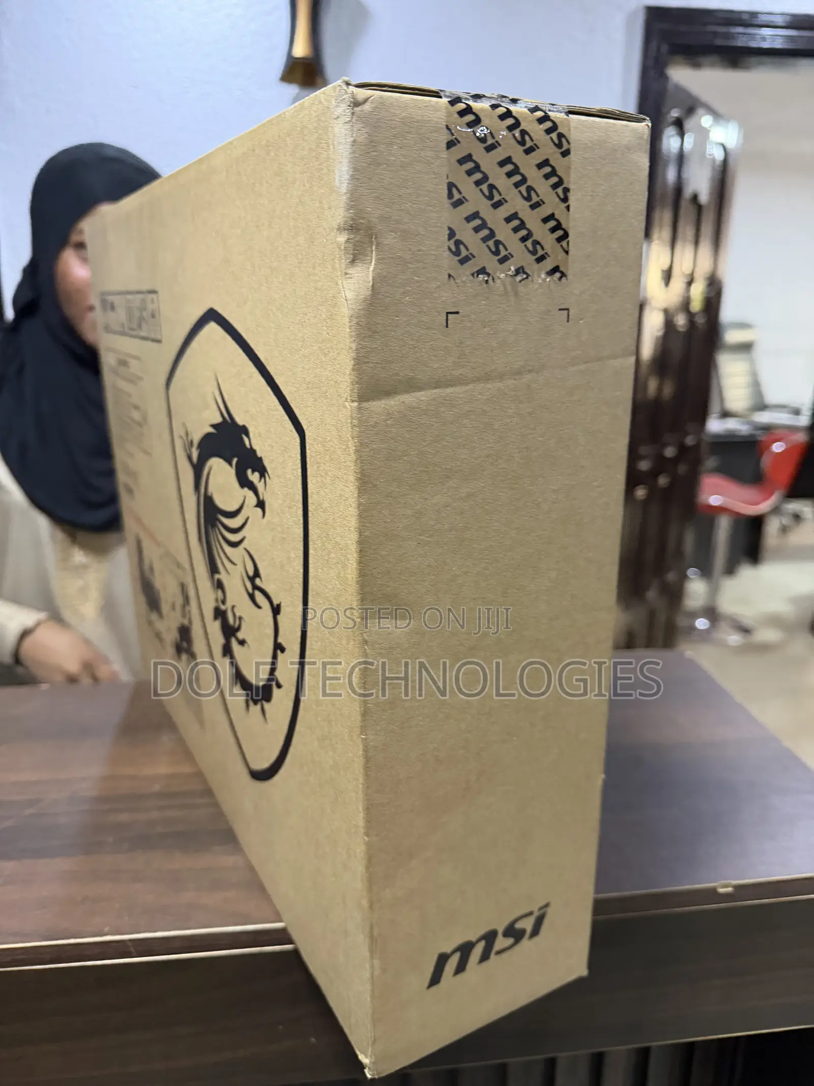 New Laptop MSI Vector 17 HX AI A2XWJG 64GB Intel Core Ultra 9 SSD 2T