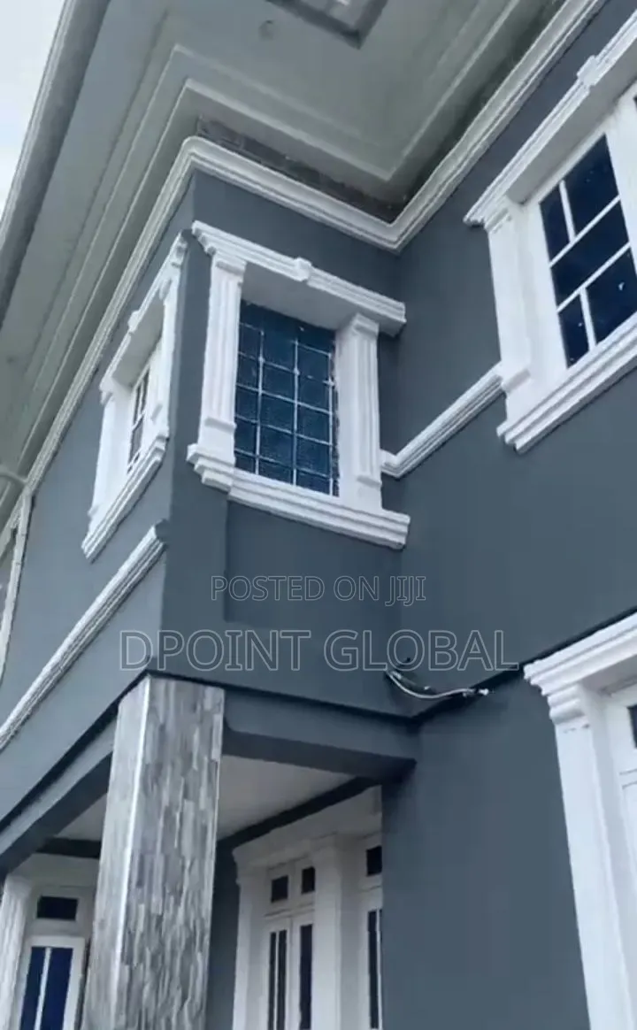 4bdrm Duplex in Not Estate, Abaranje for sale