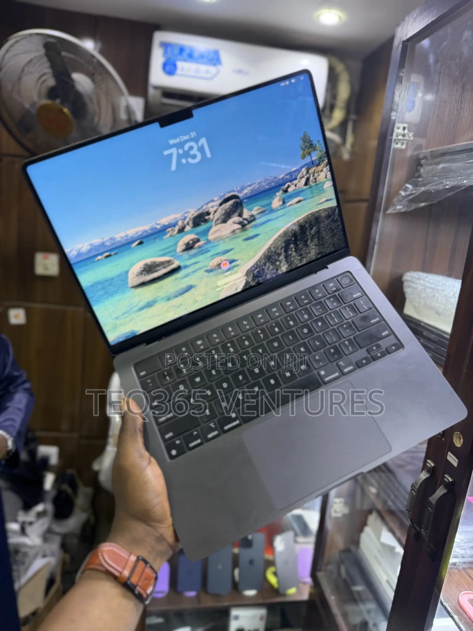 Laptop Apple MacBook Pro 2024 M4 Max 36GB Apple M4 Max SSD 1T