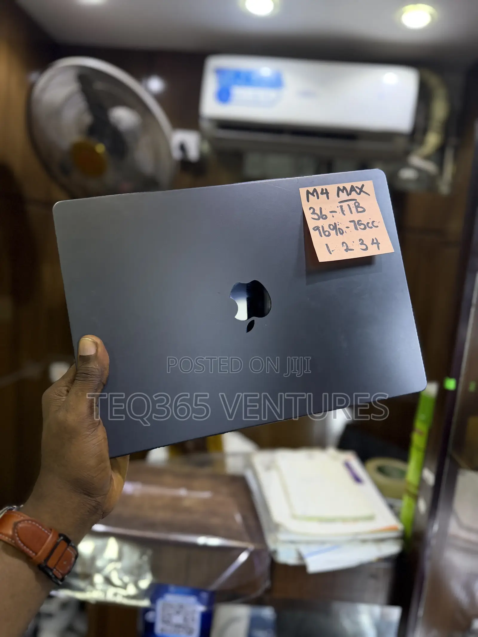 Laptop Apple MacBook Pro 2024 M4 Max 36GB Apple M4 Max SSD 1T