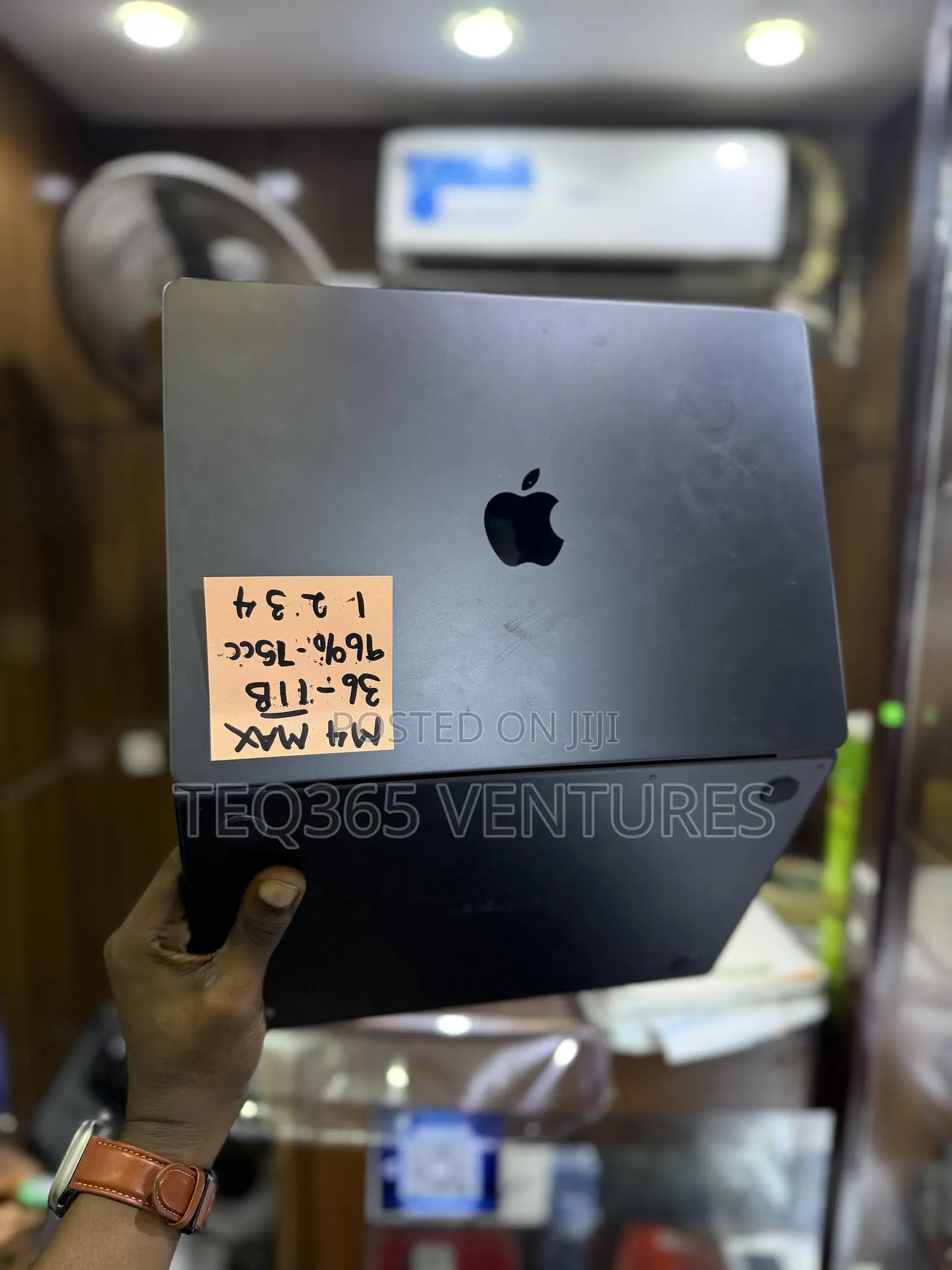 Laptop Apple MacBook Pro 2024 M4 Max 36GB Apple M4 Max SSD 1T