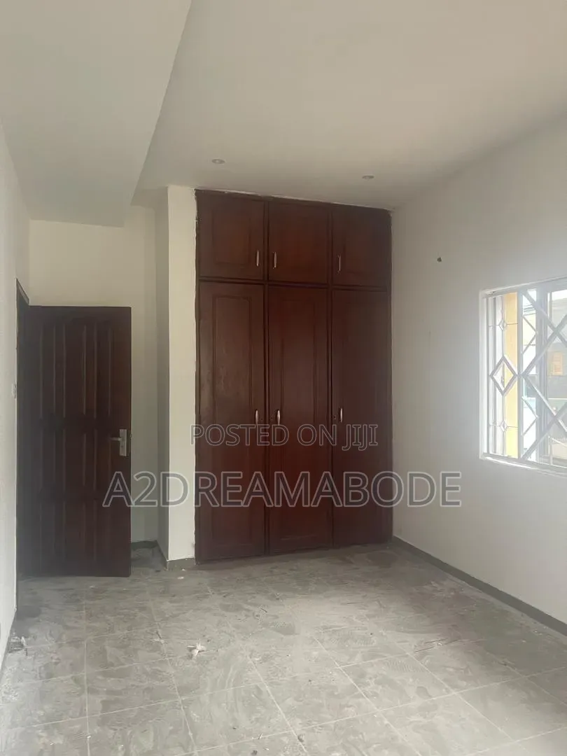 4bdrm Duplex in Magodo, GRA Phase 2 Shangisha for rent
