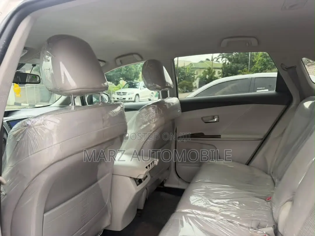 Toyota Venza AWD 2012 White