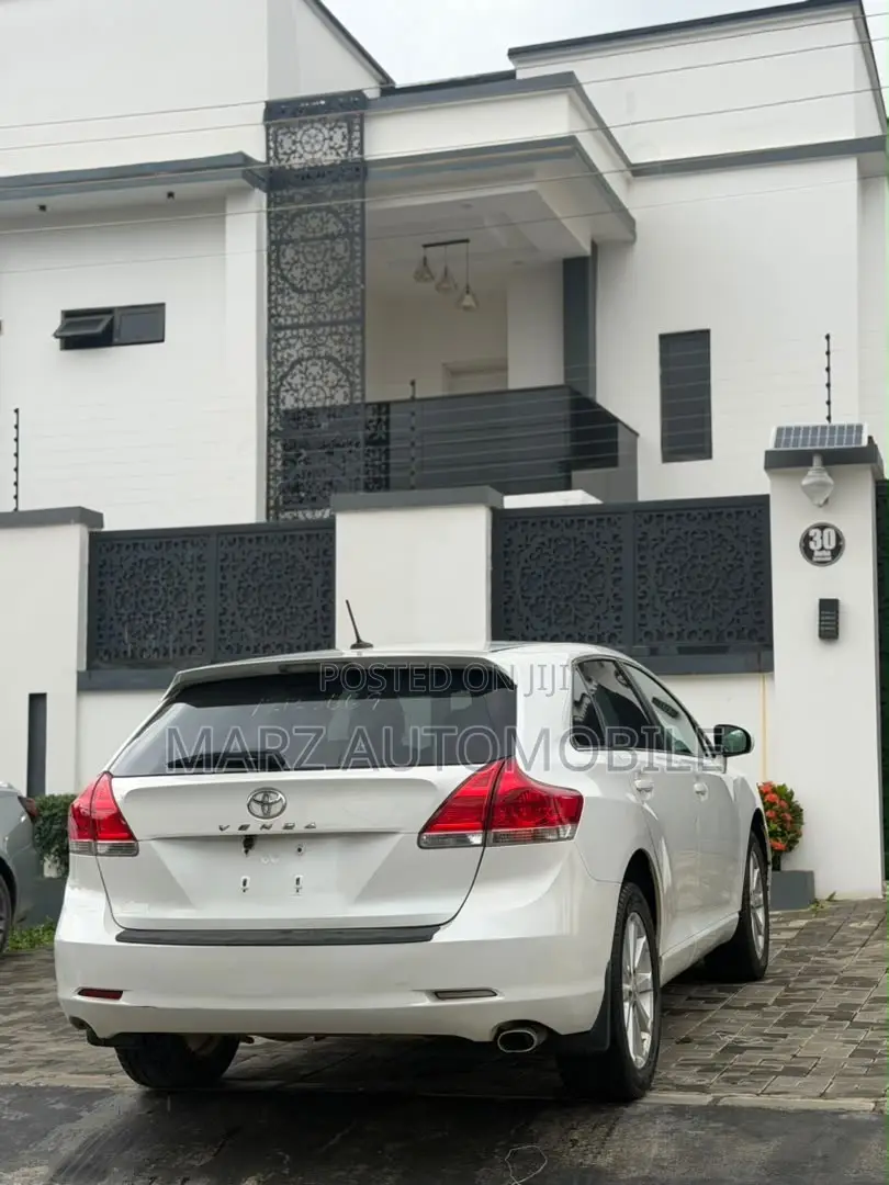 Toyota Venza AWD 2012 White