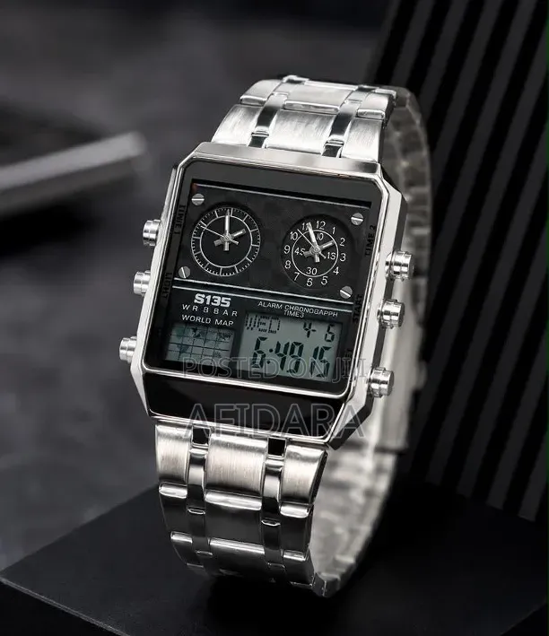 Display Watch for Men Who Like to Stand Out