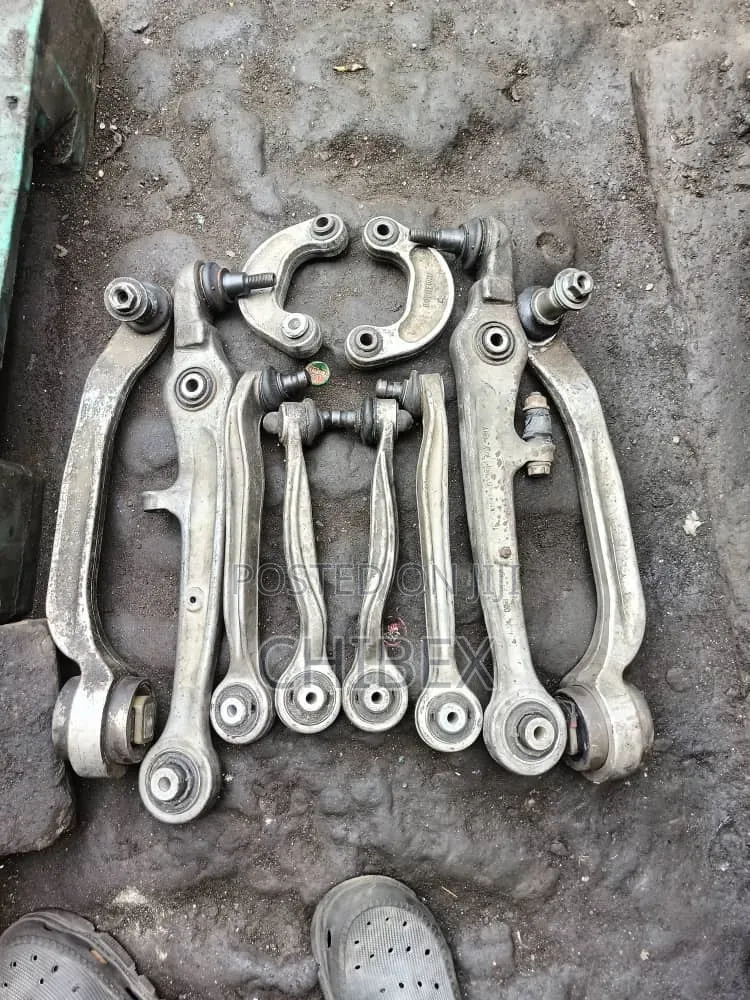 Set of Arms Bentley Complete