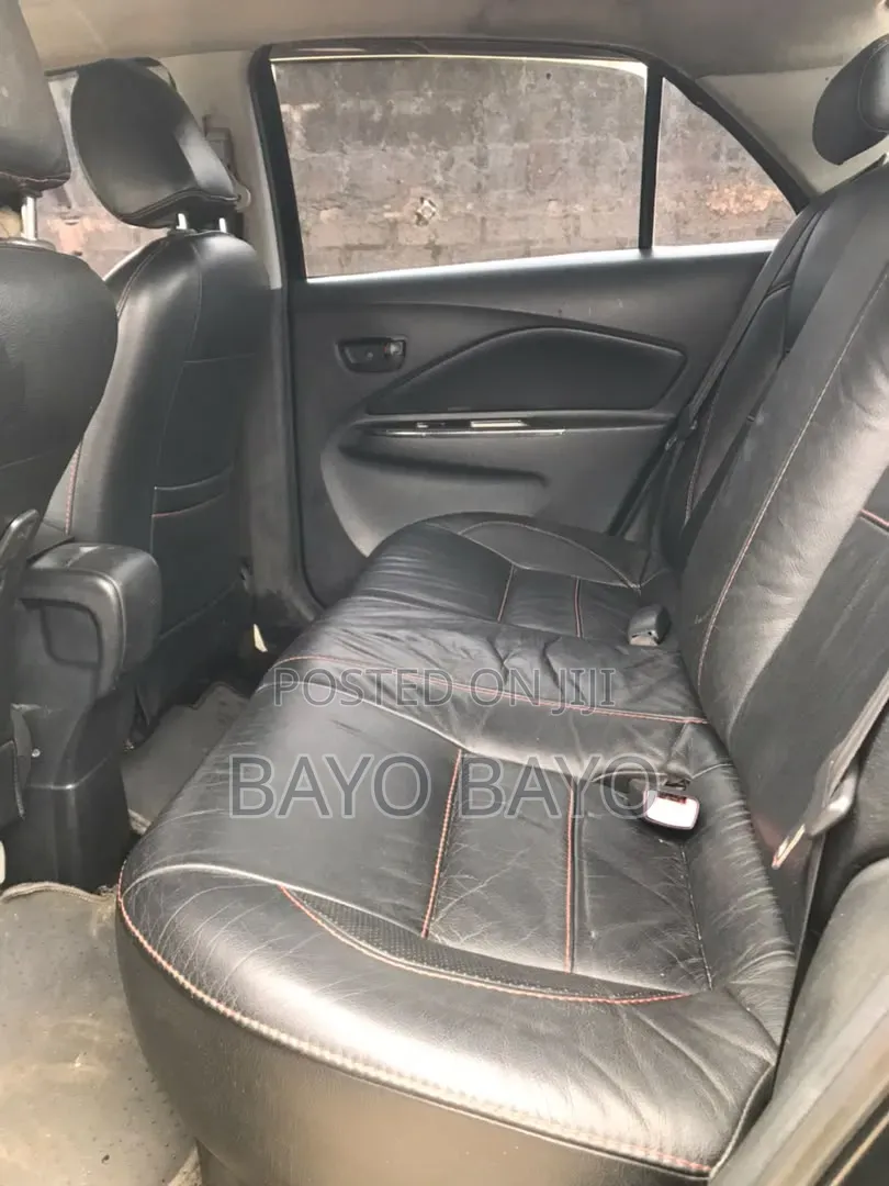 Toyota Yaris 2008 Black