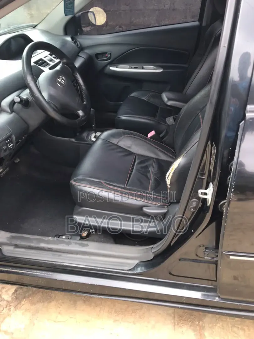 Toyota Yaris 2008 Black