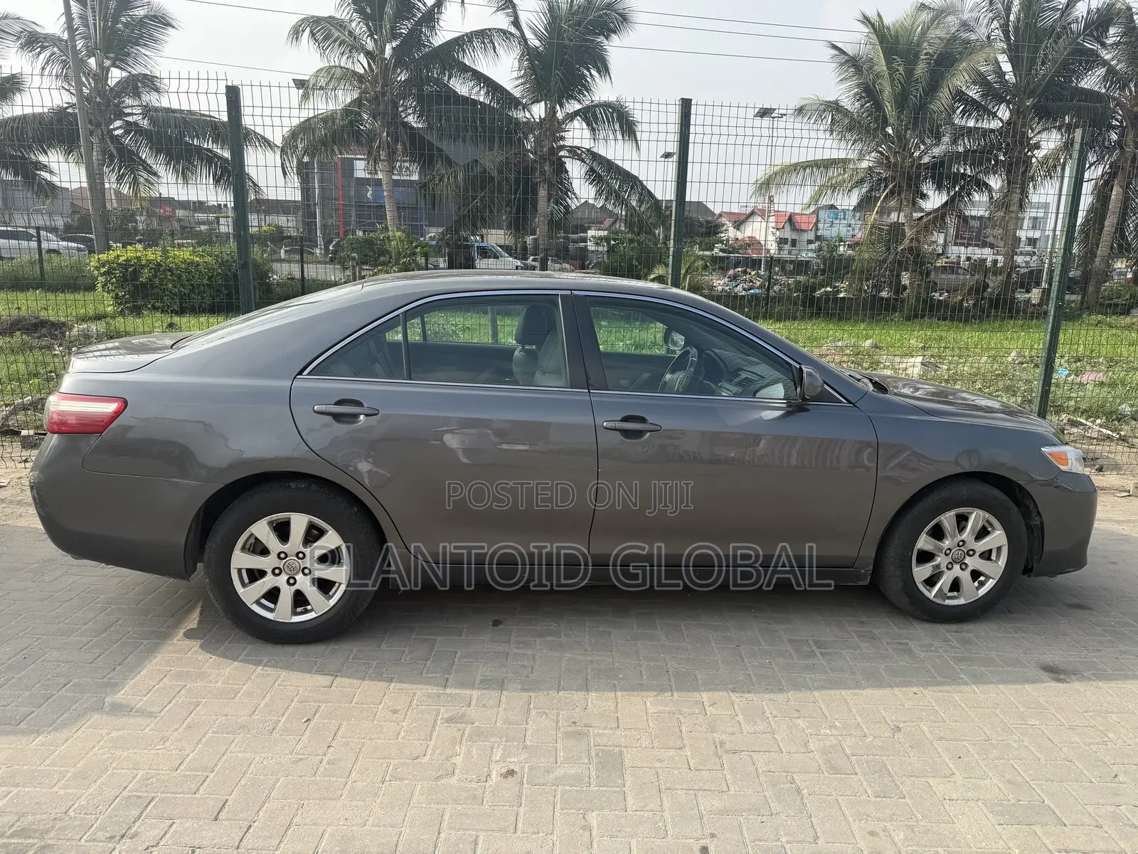 Toyota Camry XLE V6 4dr Sedan (3.5L 6cyl 6AM) 2008 Gray