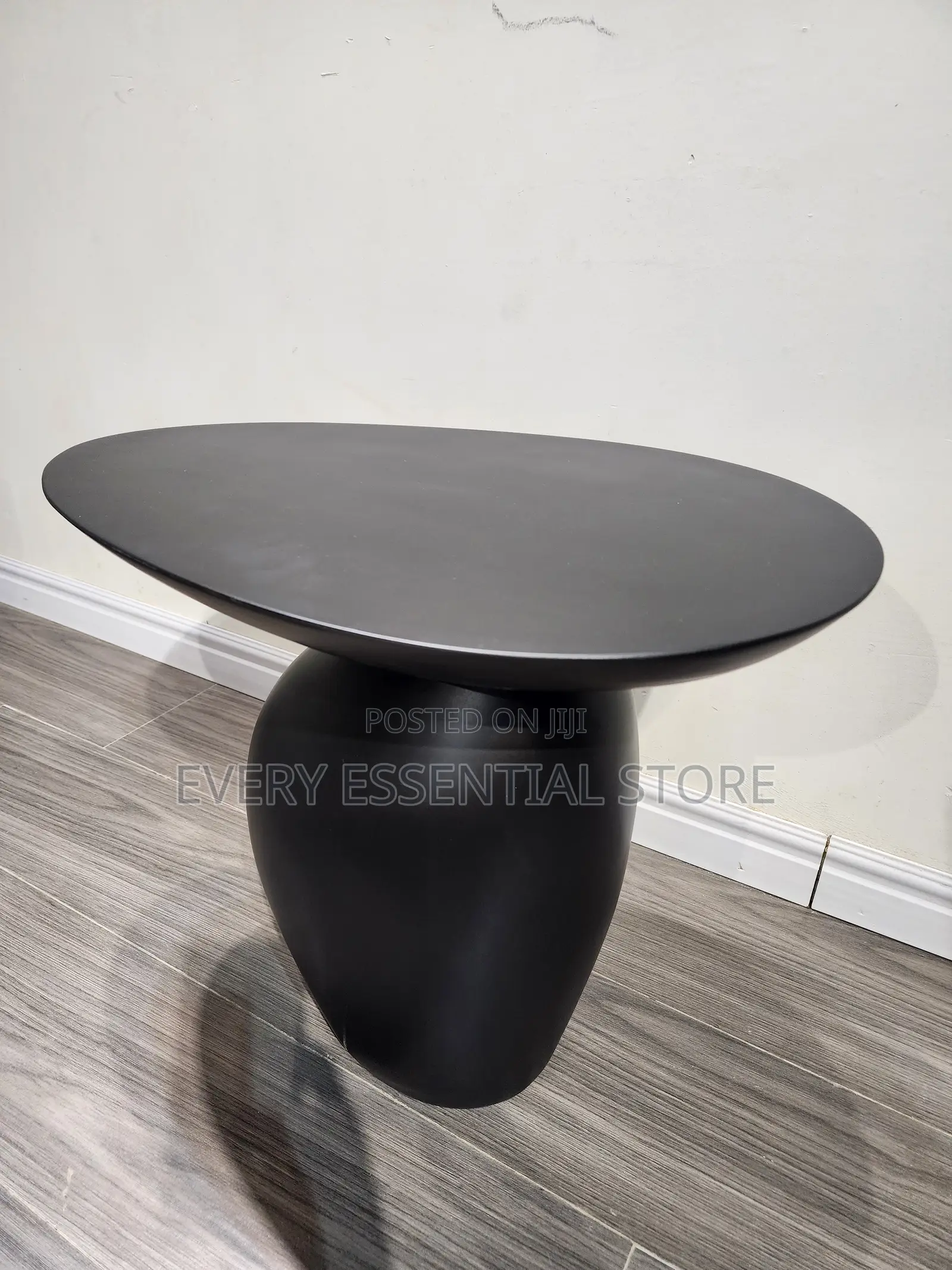 Sturdy Home Side Table/Stool With Smooth Pebble Design