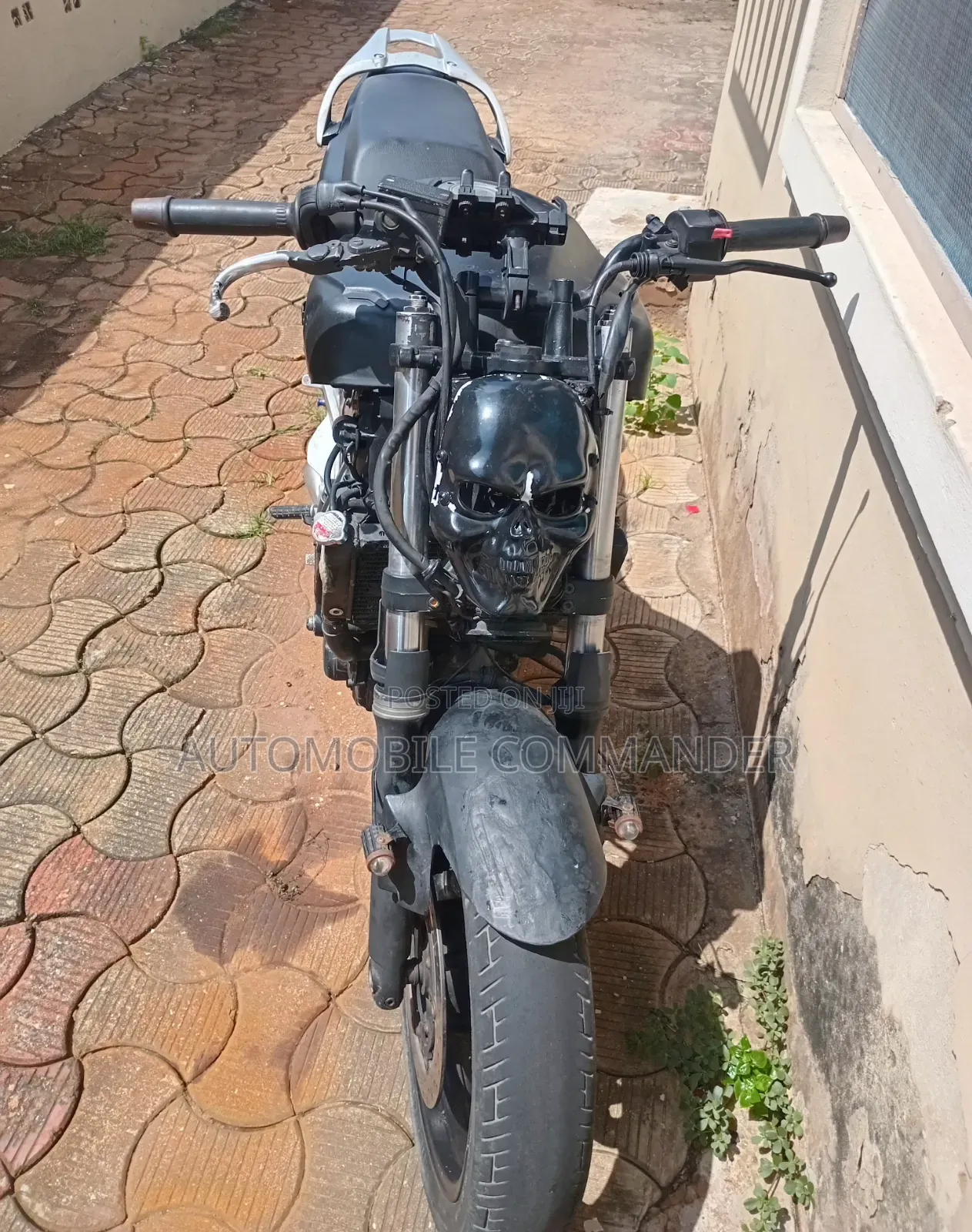 Yamaha 2010 Black