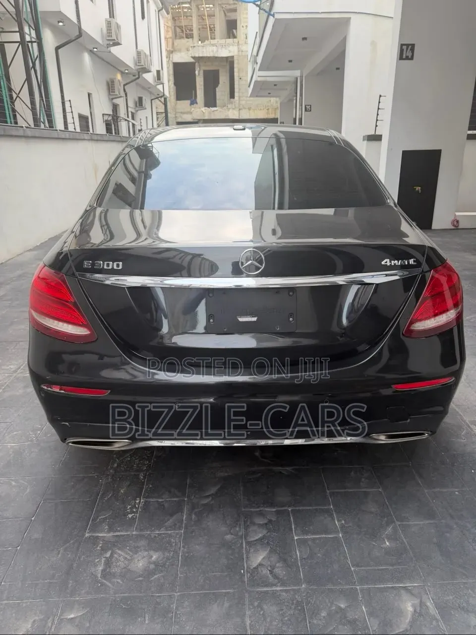 Mercedes-Benz E300 2017 Black