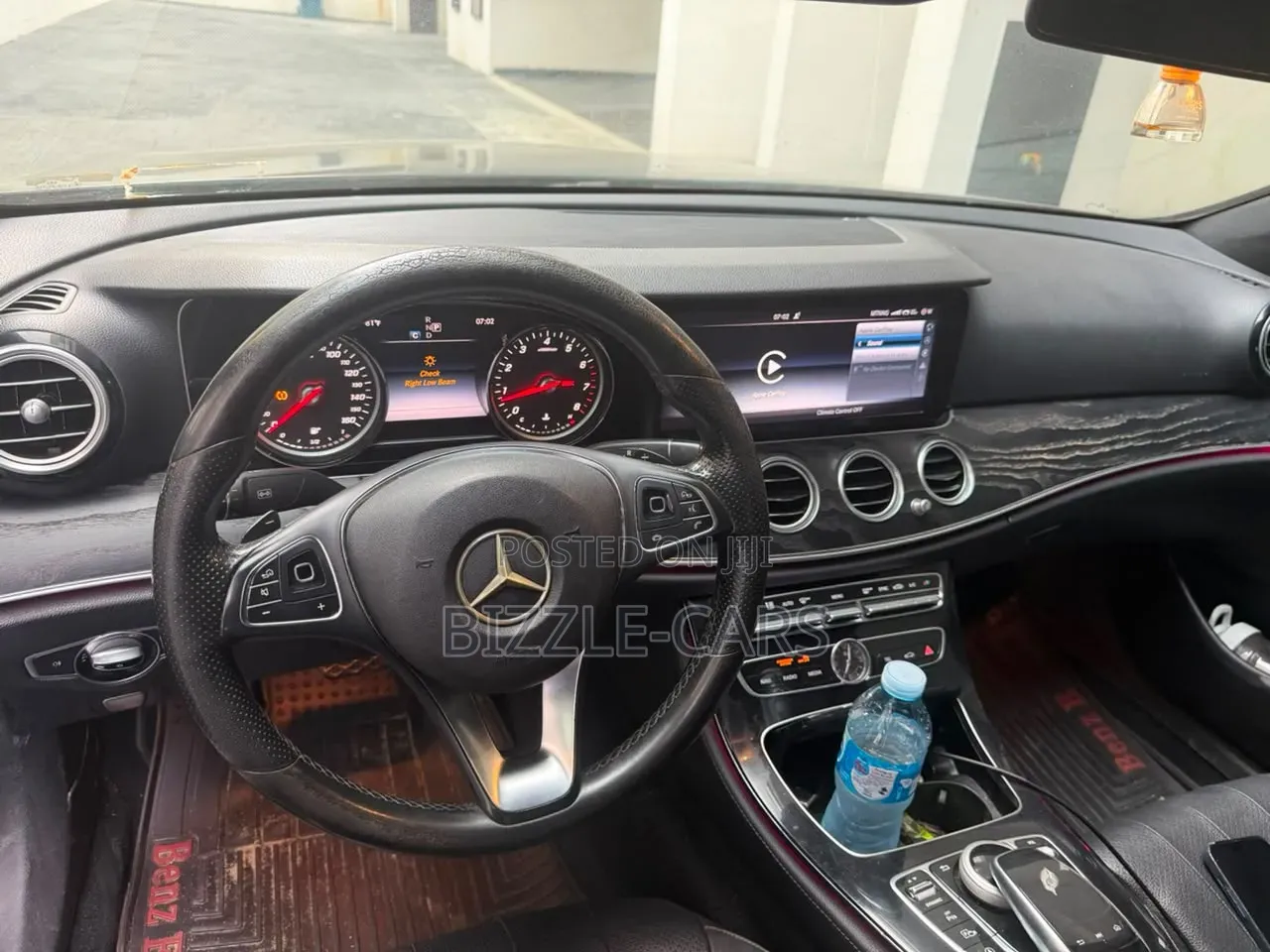Mercedes-Benz E300 2017 Black