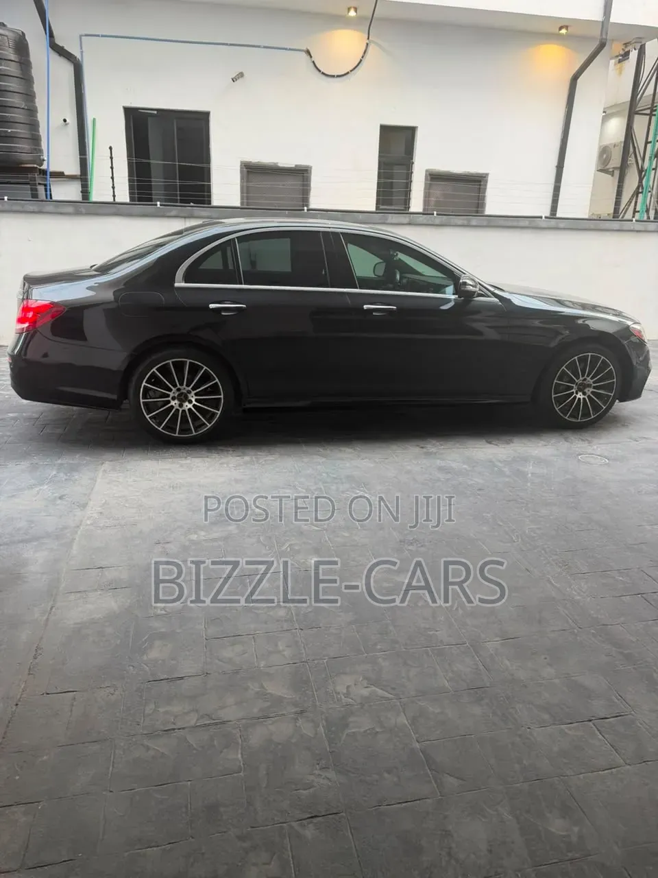 Mercedes-Benz E300 2017 Black