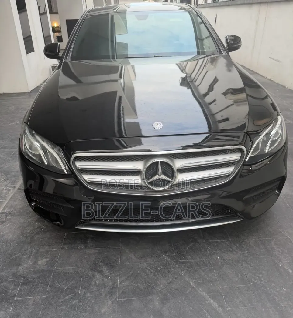 Mercedes-Benz E300 2017 Black