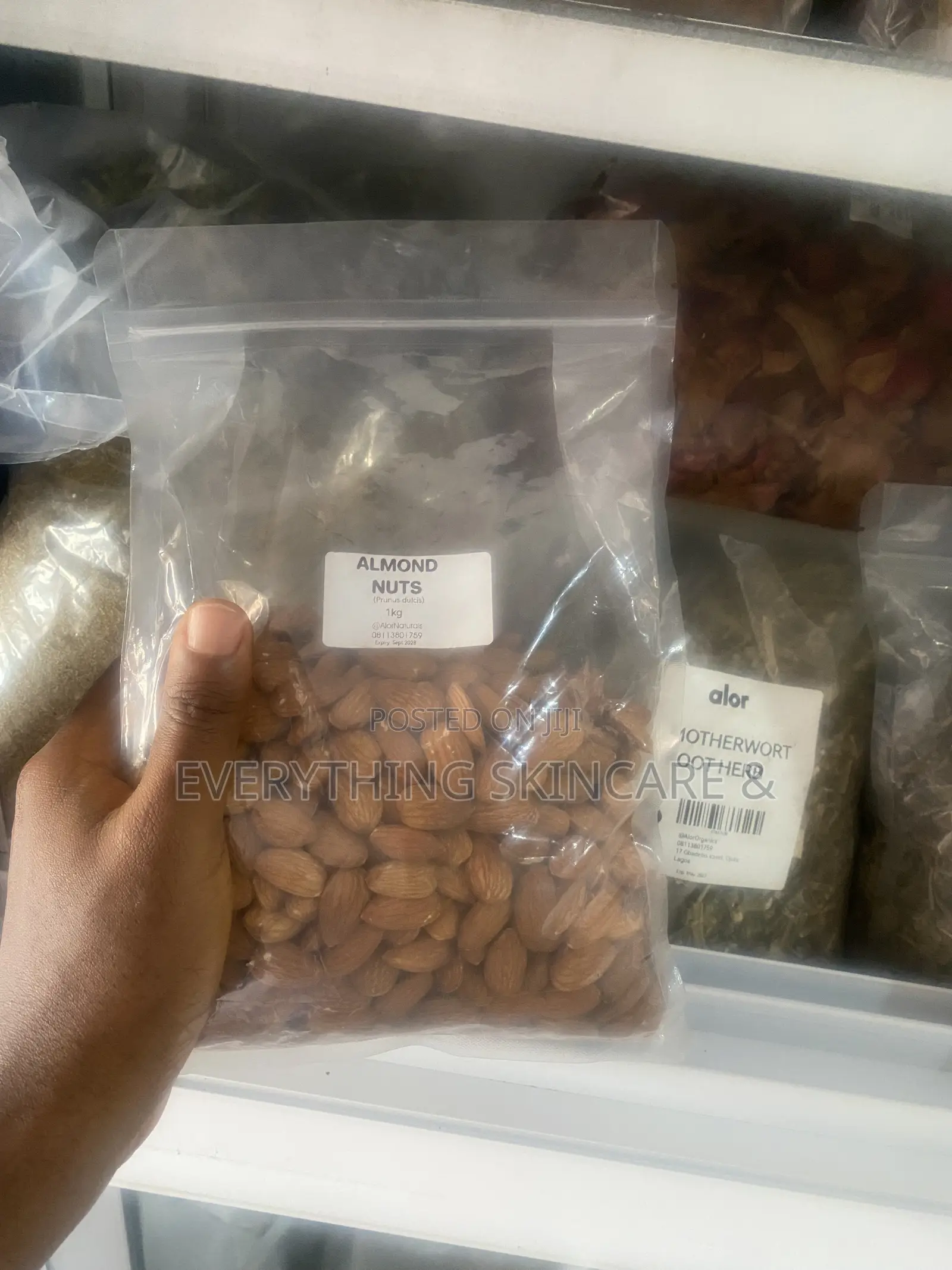 Almond Nuts
