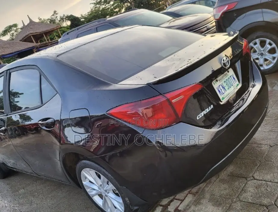 Toyota Corolla 2017 Black