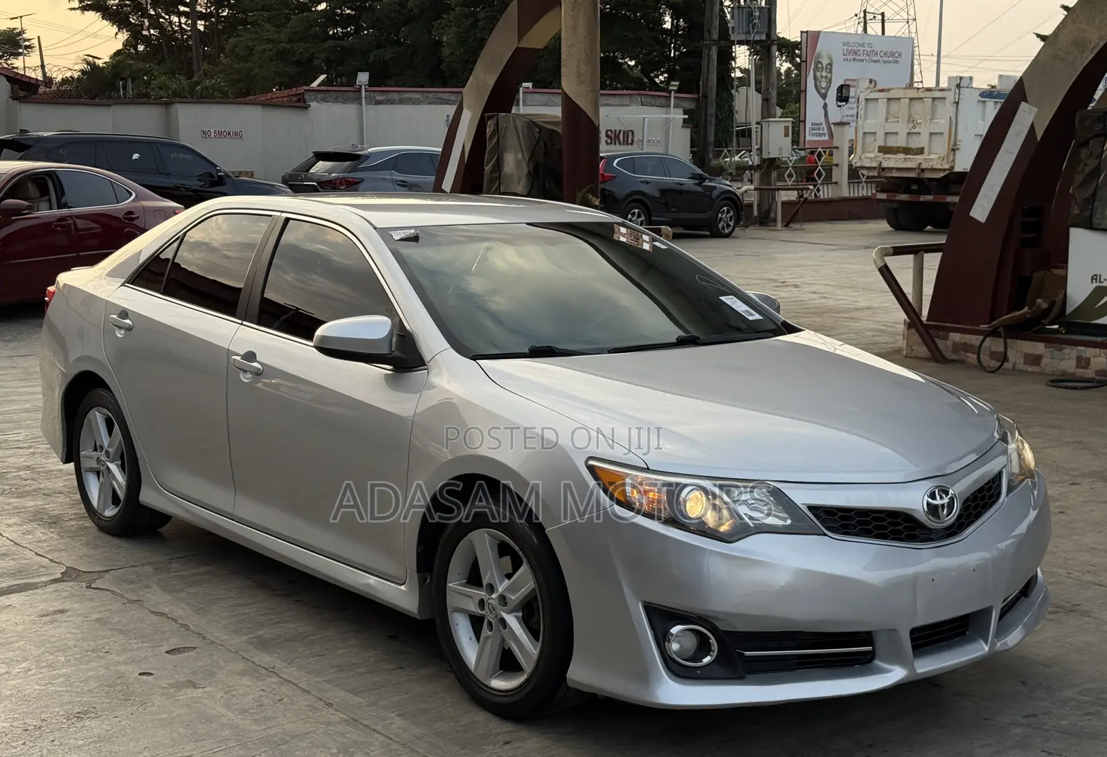 Toyota Camry SE 4dr Sedan (2.5L 4cyl 6A) 2012 Silver