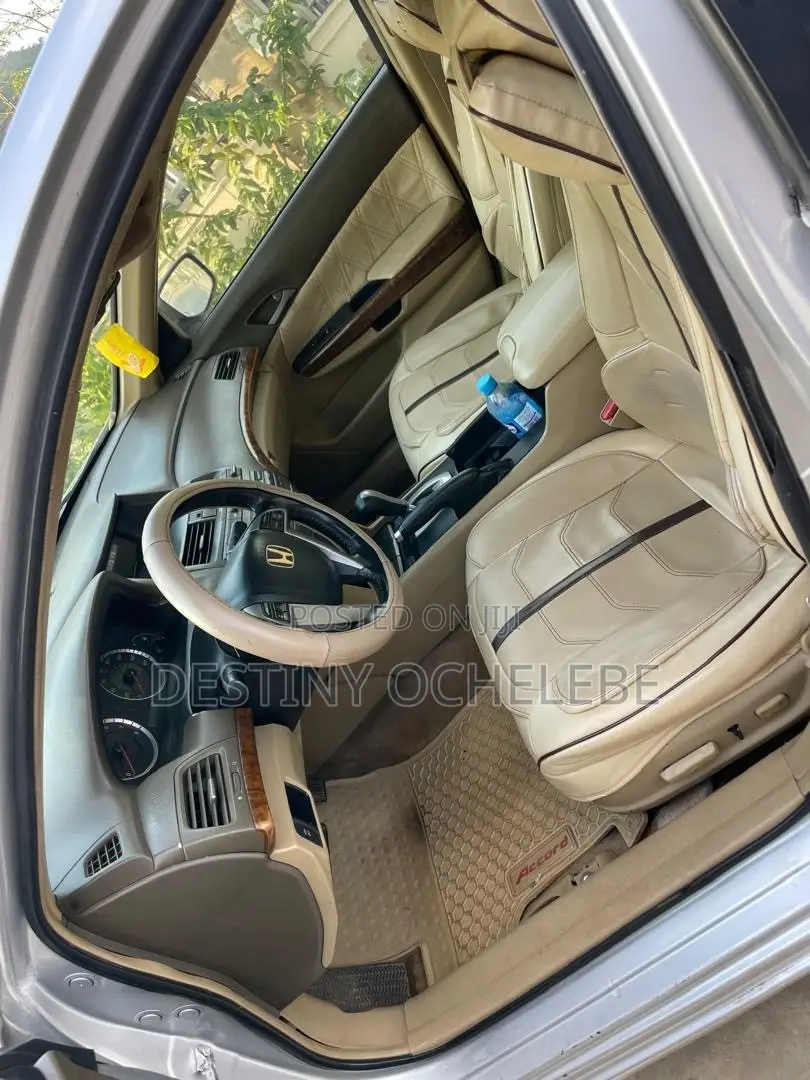 Honda Accord 2008 Silver