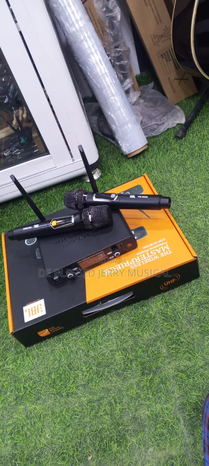 JBL Wireless Microphone Vm8000