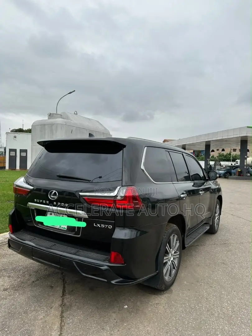 Lexus LX 570 AWD 2017 Black