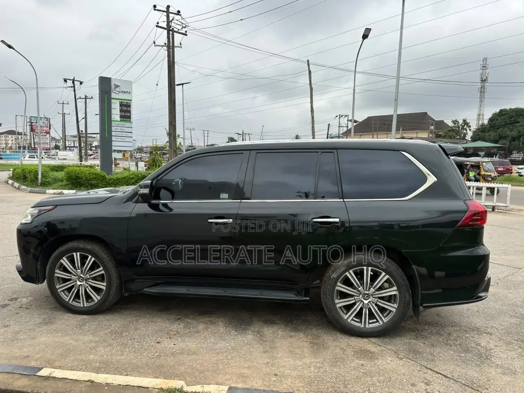 Lexus LX 570 AWD 2017 Black