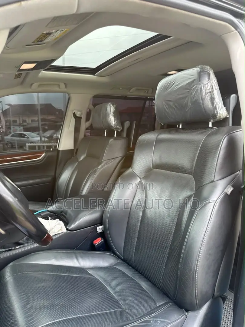 Lexus LX 570 AWD 2017 Black