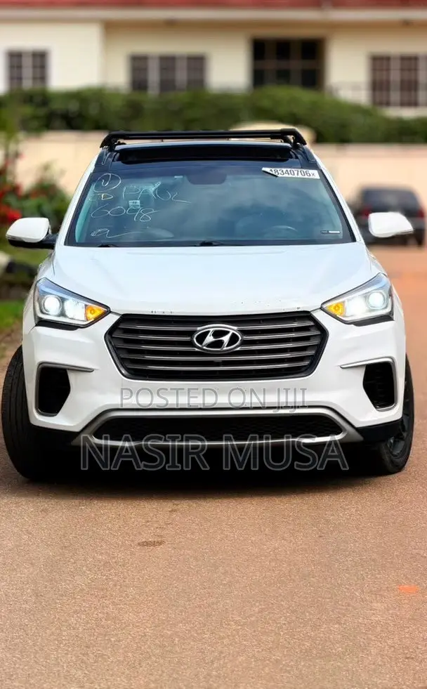 Hyundai Santa Fe 2017 White